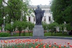 monument-turovskiy1-800x556